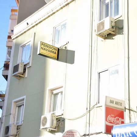 Pension Navarra Мадрид Екстериор снимка